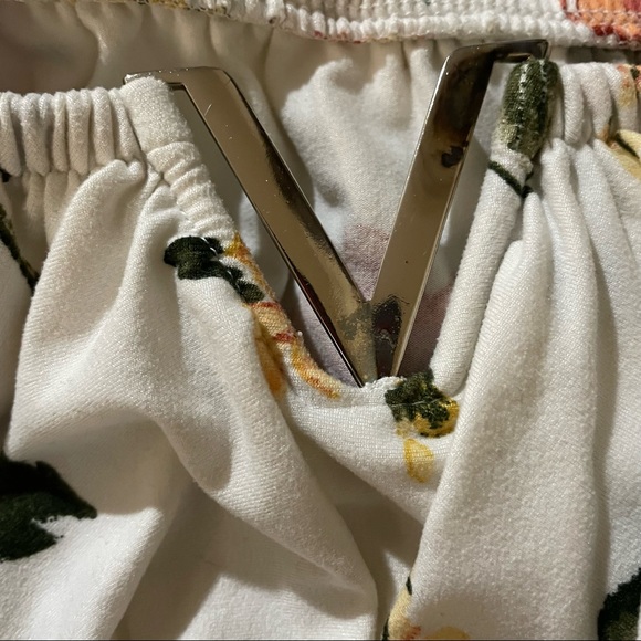 Floral Bodysuit / Size S - Picture 2 of 5